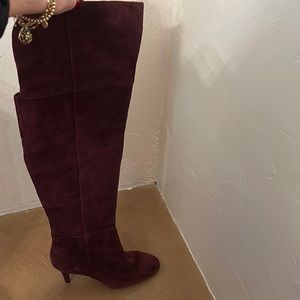 Suede over the knee boots. Worn 2x! Excellent condition